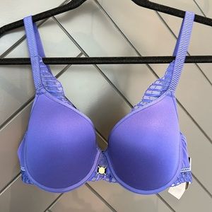 Chantelle, memory foam, dark purple bra with gorgeous lace detailing